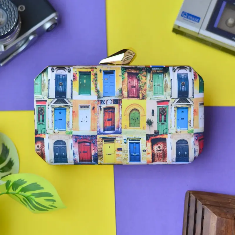 Women Colourful Doors Printed Clutch