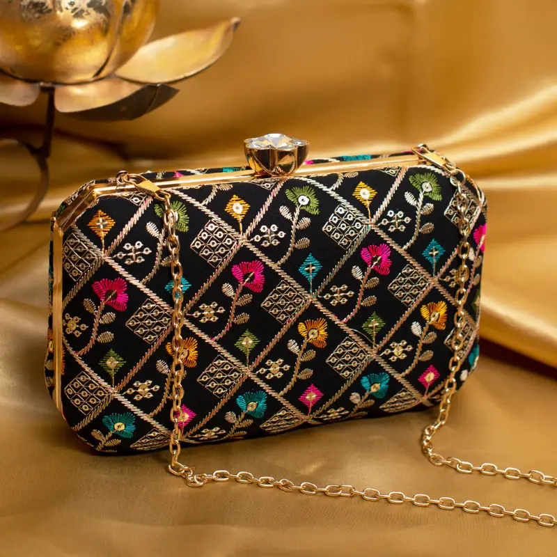 Women Black Sequins Floral Embroidery Party Clutch