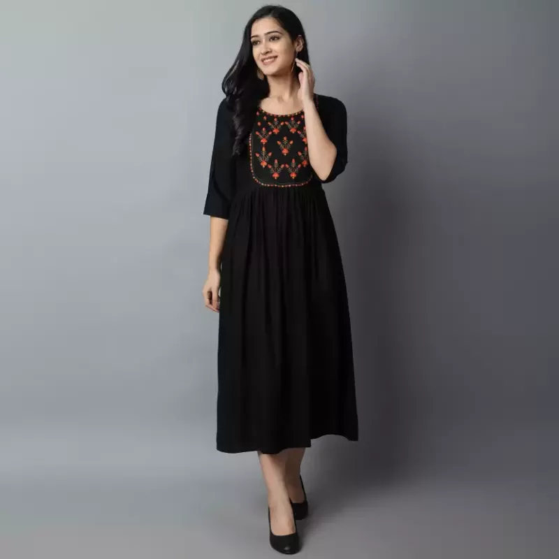 Women Embroidered Viscose Rayon A-line Indian Kurta (Black)